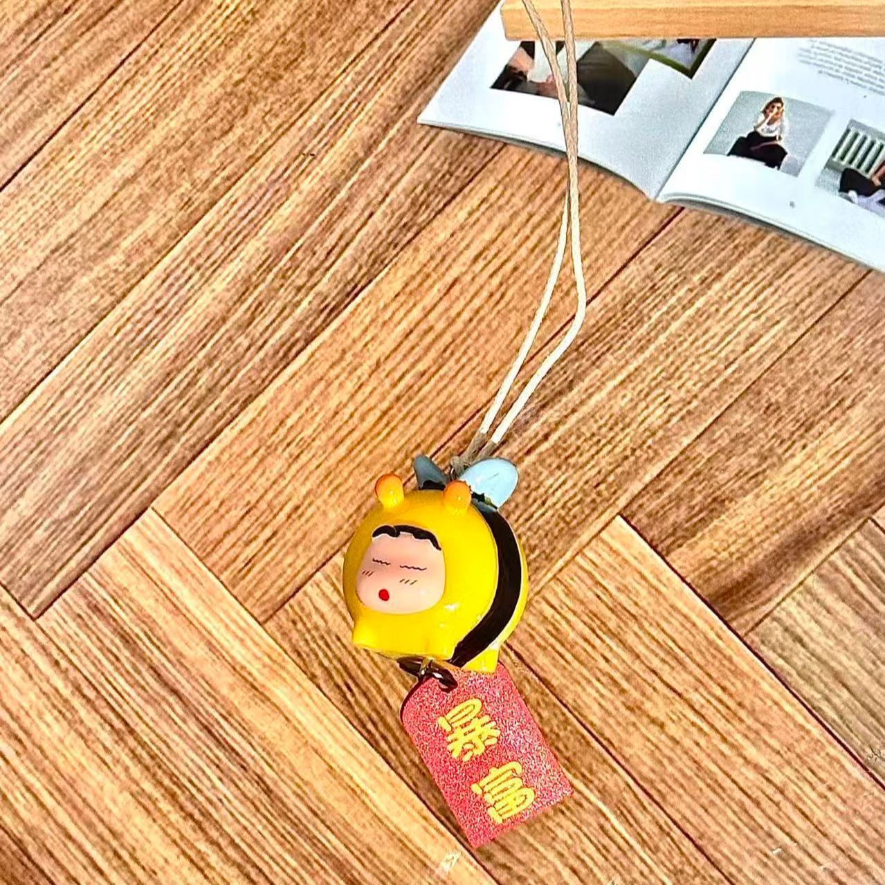 Crayon Shin-chan Bienen-Cospla – Car Accessories Essentials Bewertung und Preis