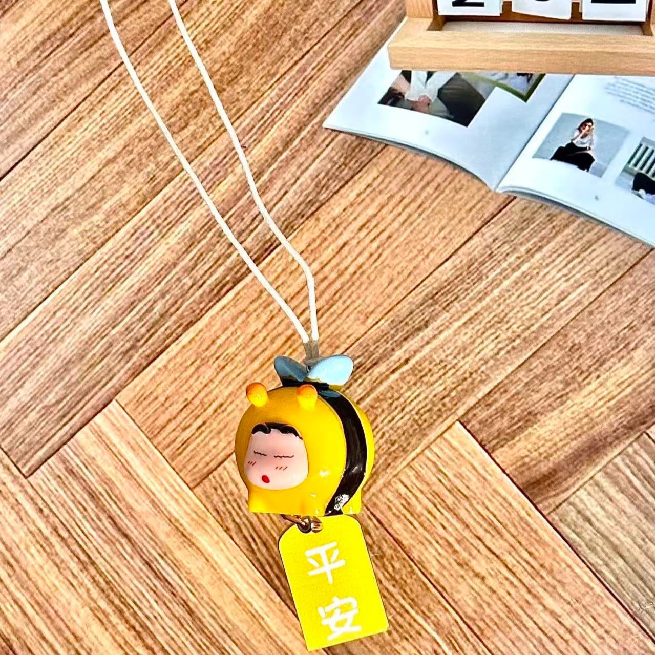 Crayon Shin-chan Bienen-Cospla – Car Accessories Essentials Bewertung und Preis